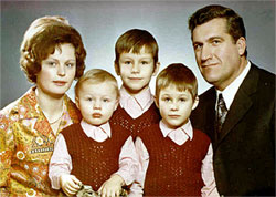 Pfarrer Kreimann mit Familie